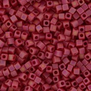 Miyuki square - cubes 1.8mm kralen - Opaque dark red matted ab SB18-408FR